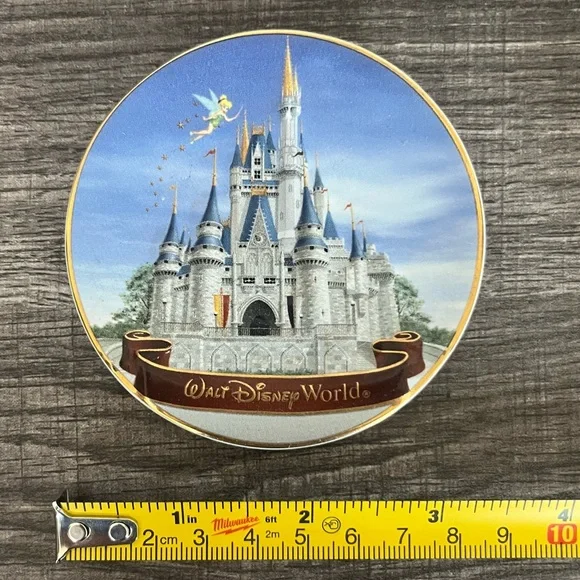 Disney Walt Disney World Castle decorative plate - Picture 4 of 4